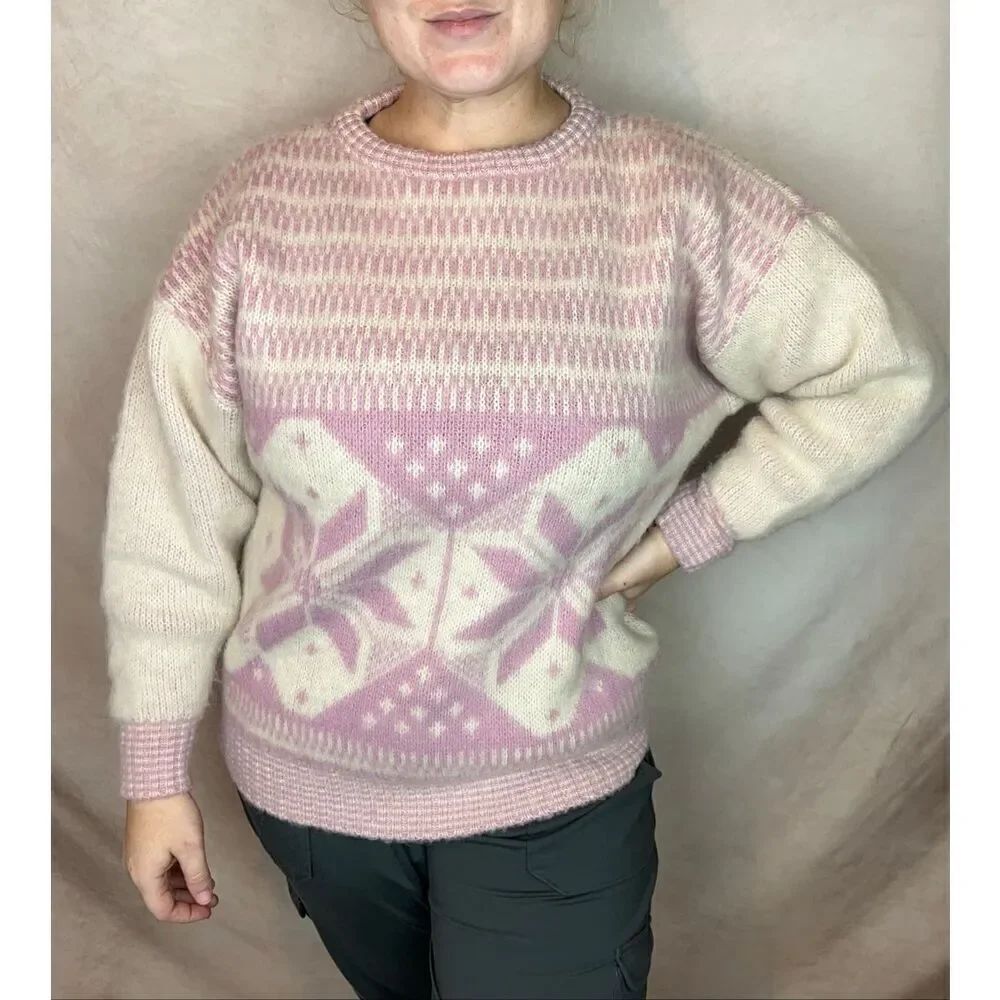 Vintage Pink Snowflake Sweater 100% Wool Size Large Iceland Plus Size